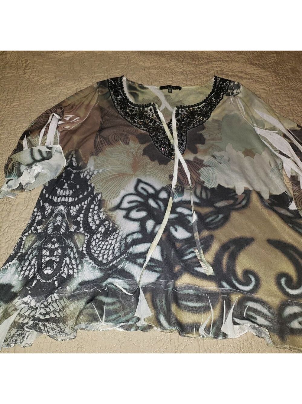 B.l.e.u. Womans top-blouse